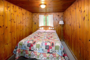scenic-drive-resort-cedars-cabin-2-bedroom-1